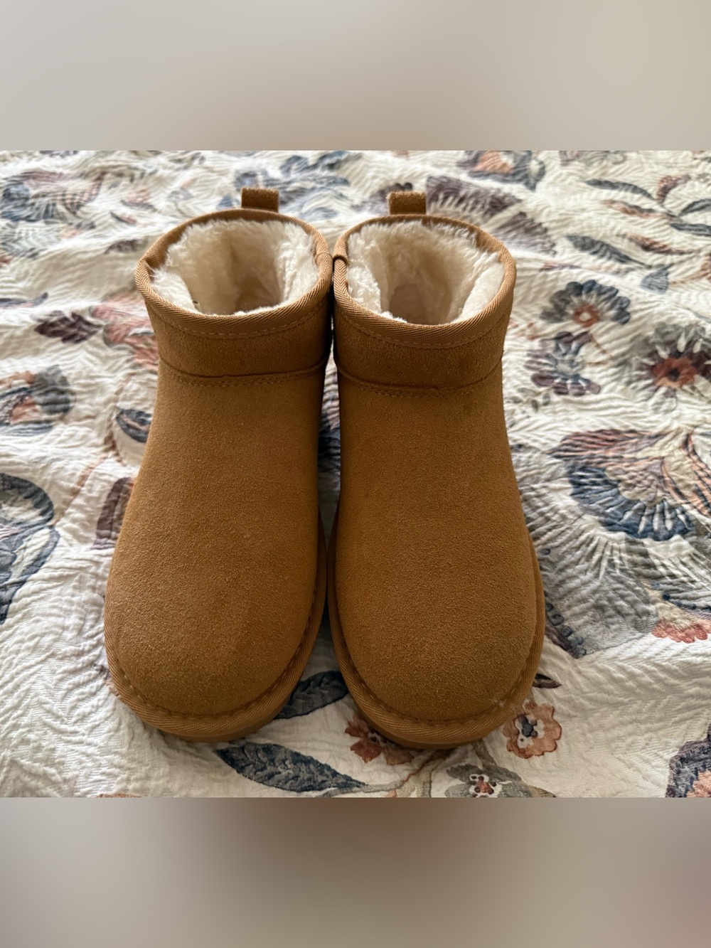 Women’s fuzzy booties - Picture 3 of 7